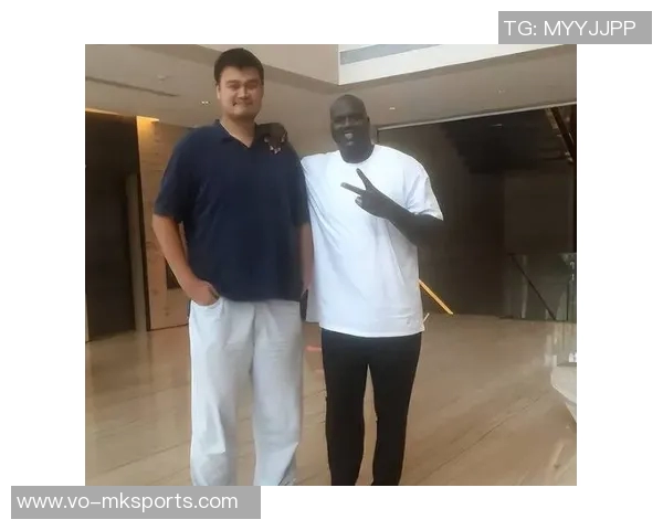 姚明接受贝尔挑战去求生，姚鲨赛场外完成另类比拼：篮球巨星的全新冒险之旅